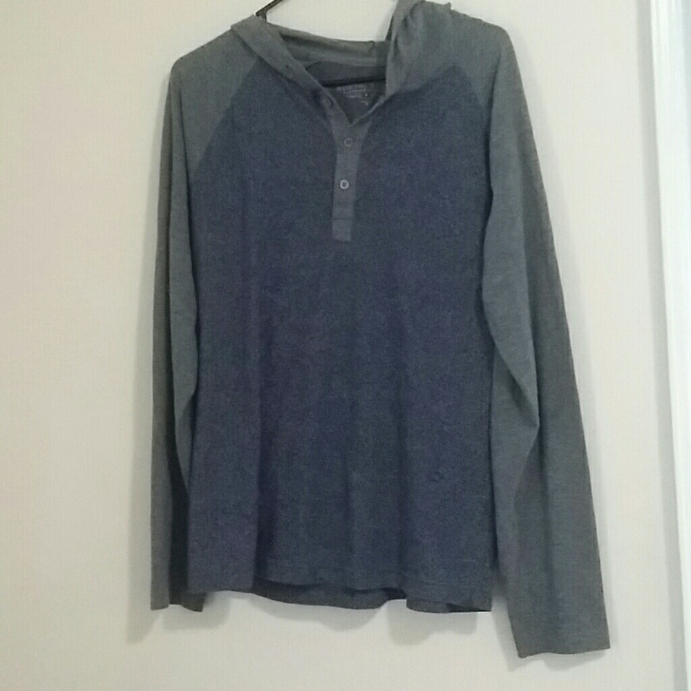 Men's long sleeve sweater